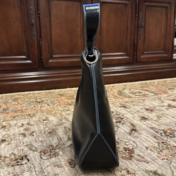 Liz Claiborne Shoulder Bag - Picture 3 of 11